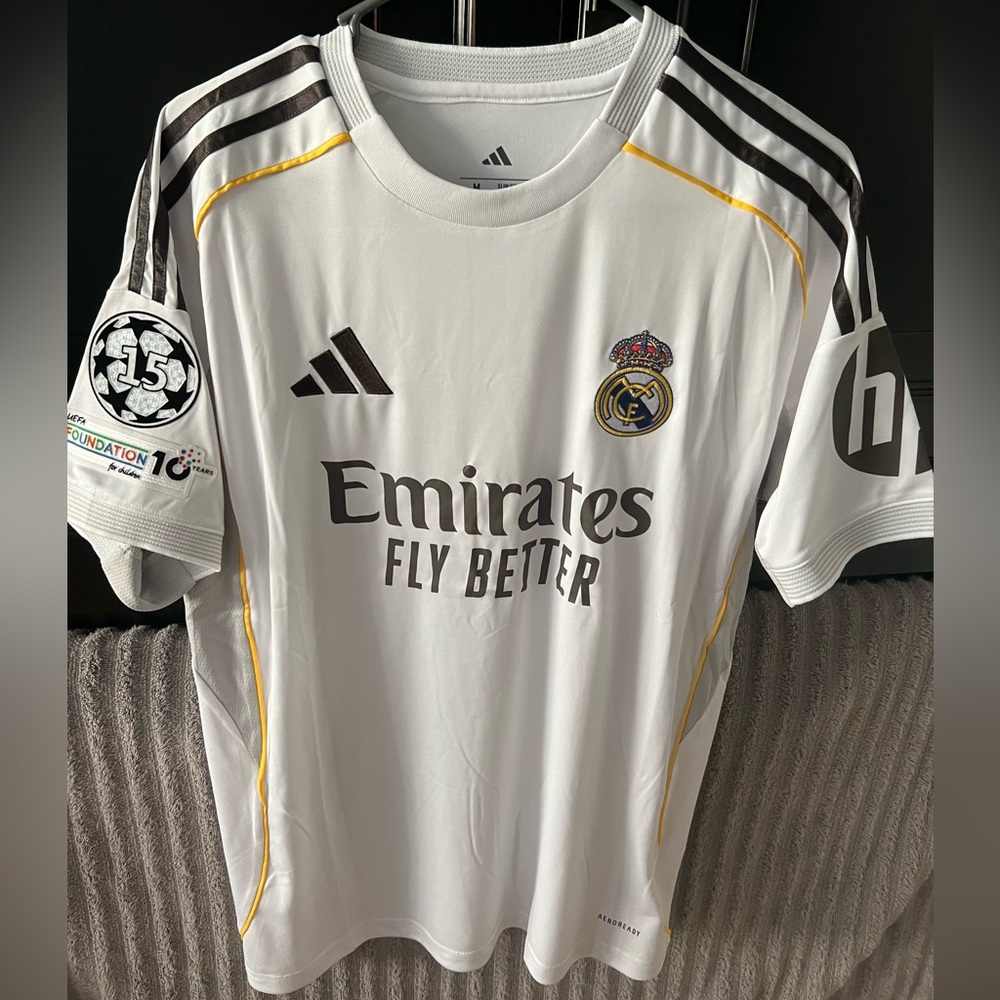 Real Madrid Men’s Kit